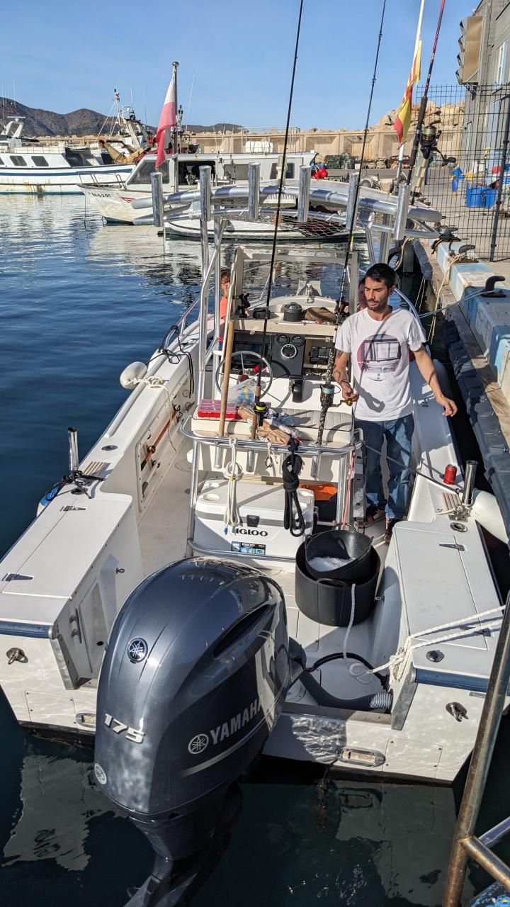 Mako Boats 221