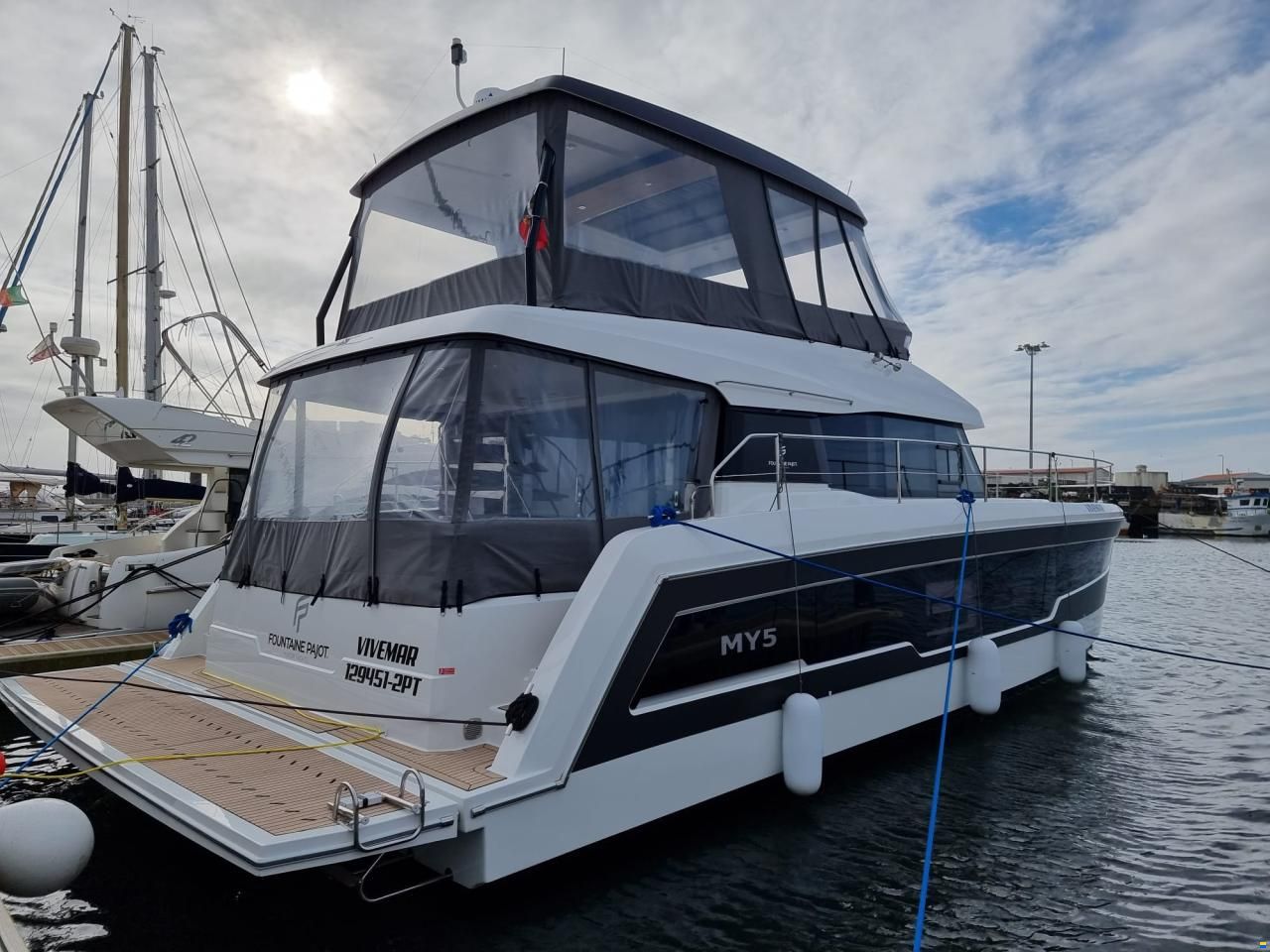 Fountaine Pajot MY5