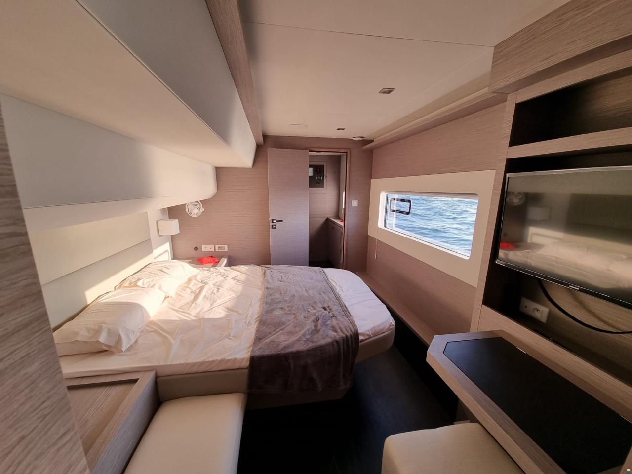 Fountaine Pajot MY5