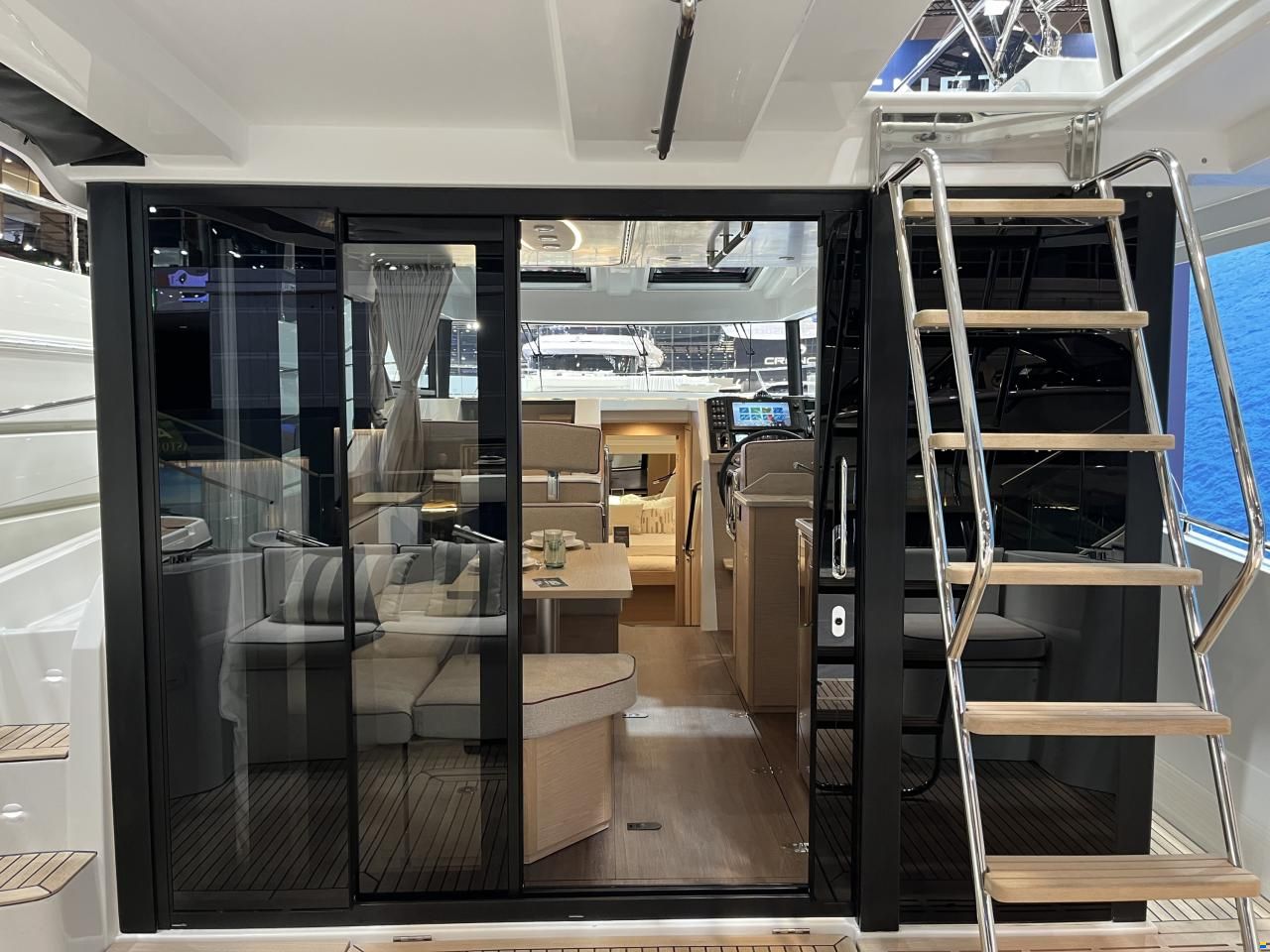 Beneteau Swift Trawler 37 Fly