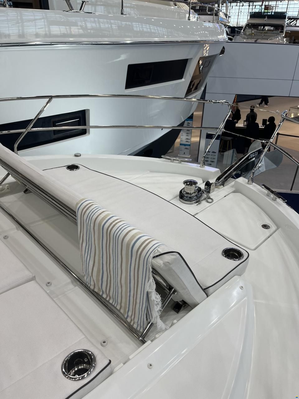 Beneteau Swift Trawler 37 Fly