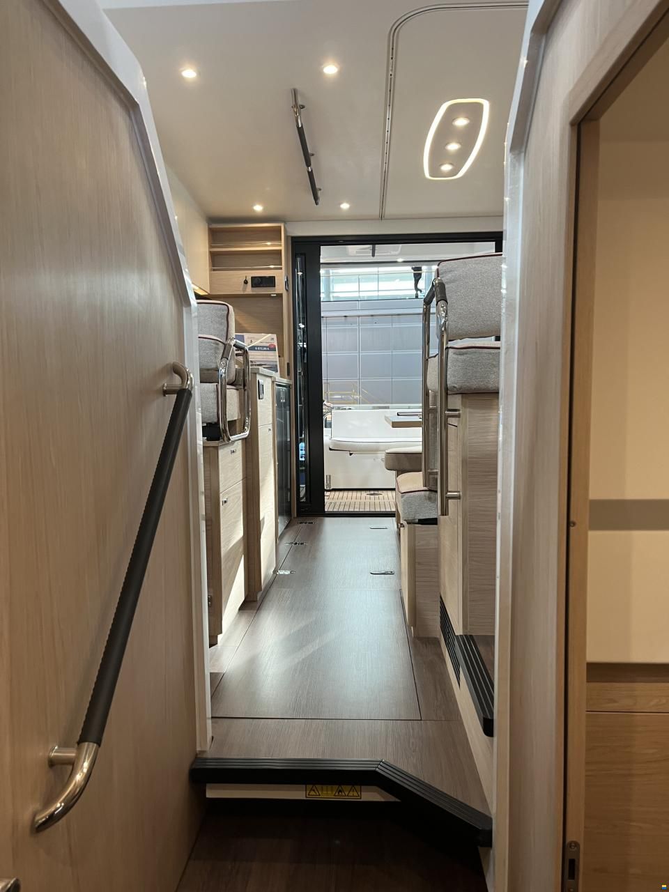 Beneteau Swift Trawler 37 Fly