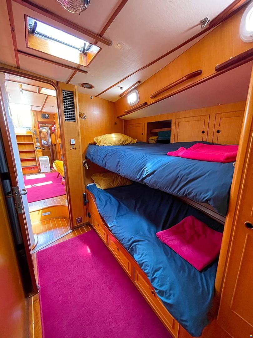 Camper & Nicholsons 58