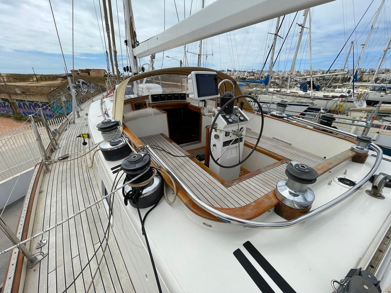 Camper & Nicholsons 58