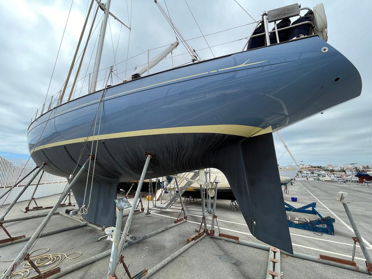 Camper & Nicholsons 58