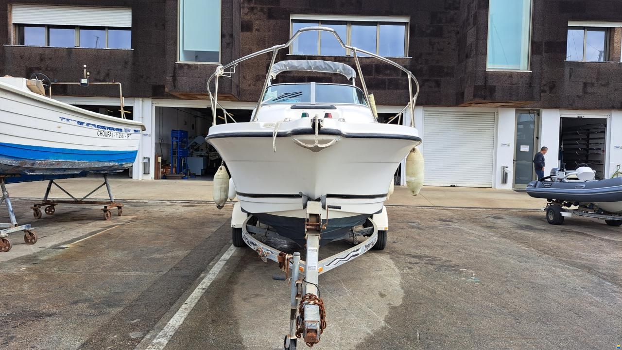 Bayliner Trophy