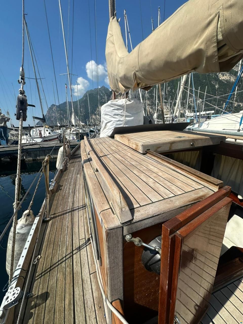 Cutter Chris Barca a Vela Cutter Chris