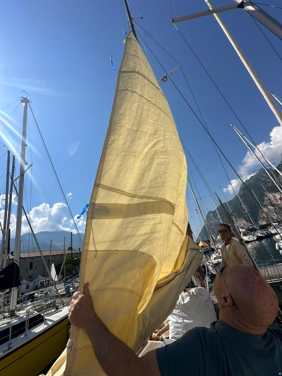 Cutter Chris Barca a Vela Cutter Chris
