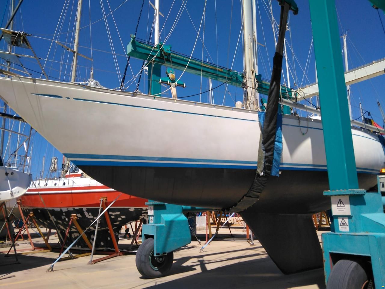 Nautors Swan 411