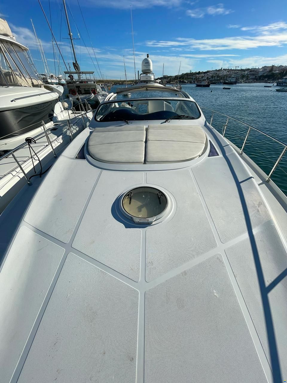 Pershing 52