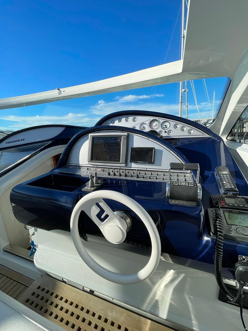 Pershing 52