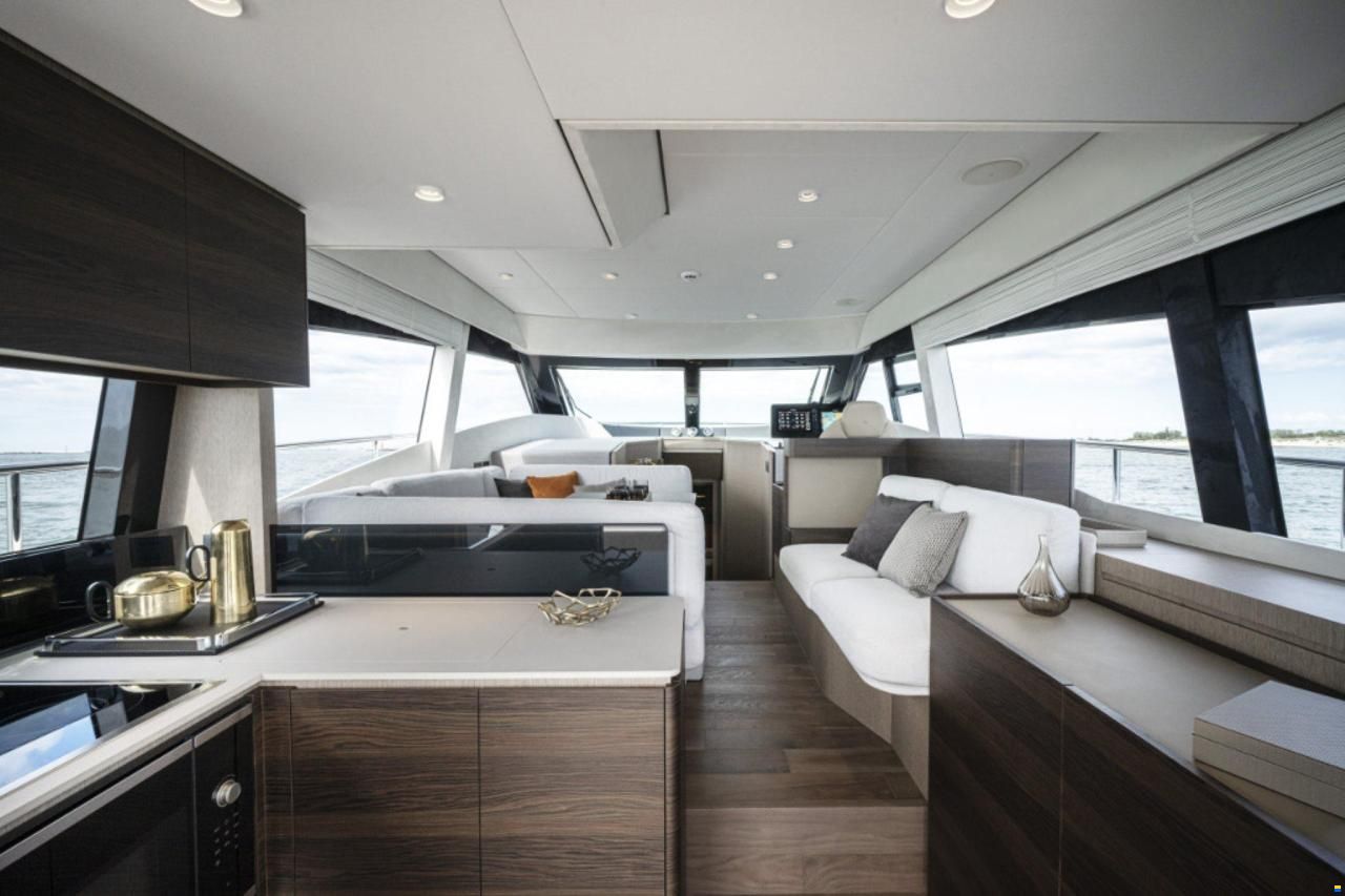 Ferretti 500