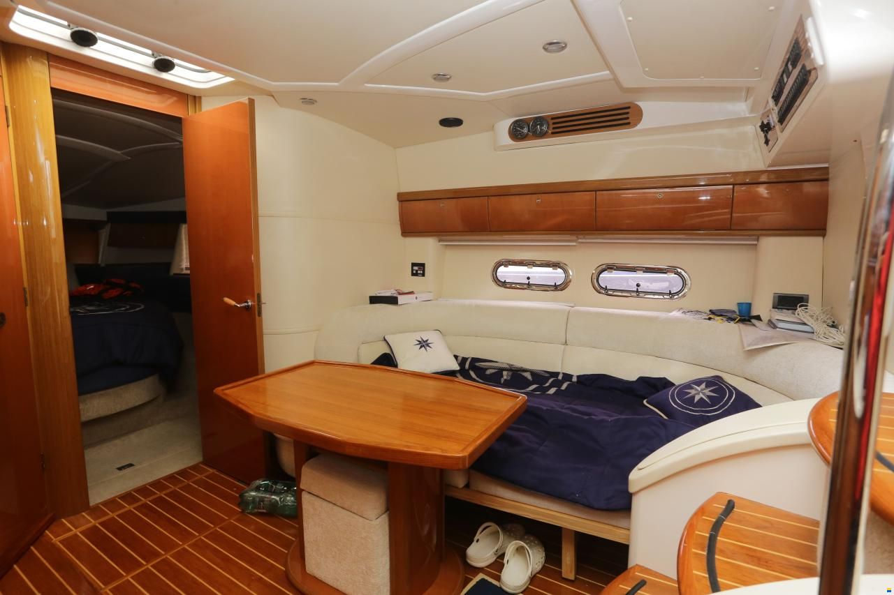 Sealine S43 Sports Cruiser
