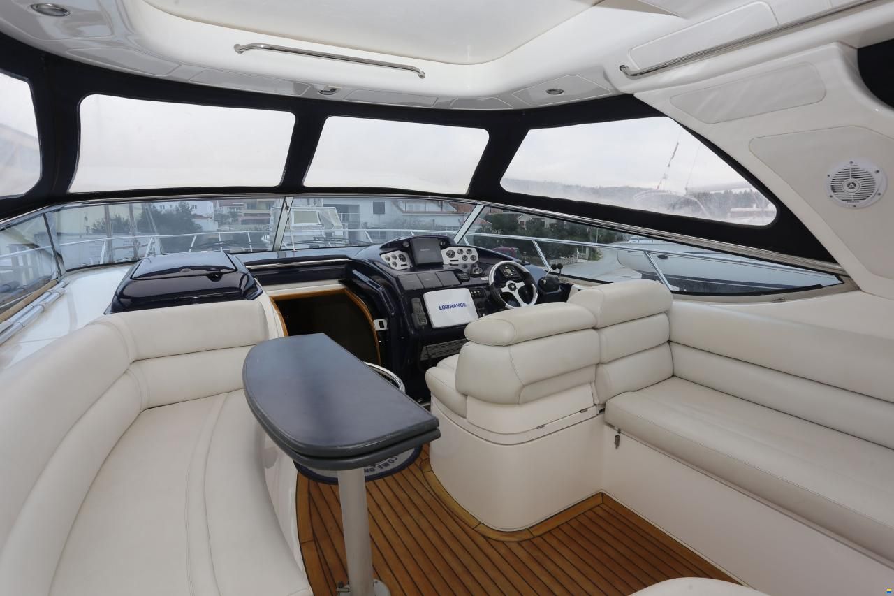 Sealine S43 Sports Cruiser