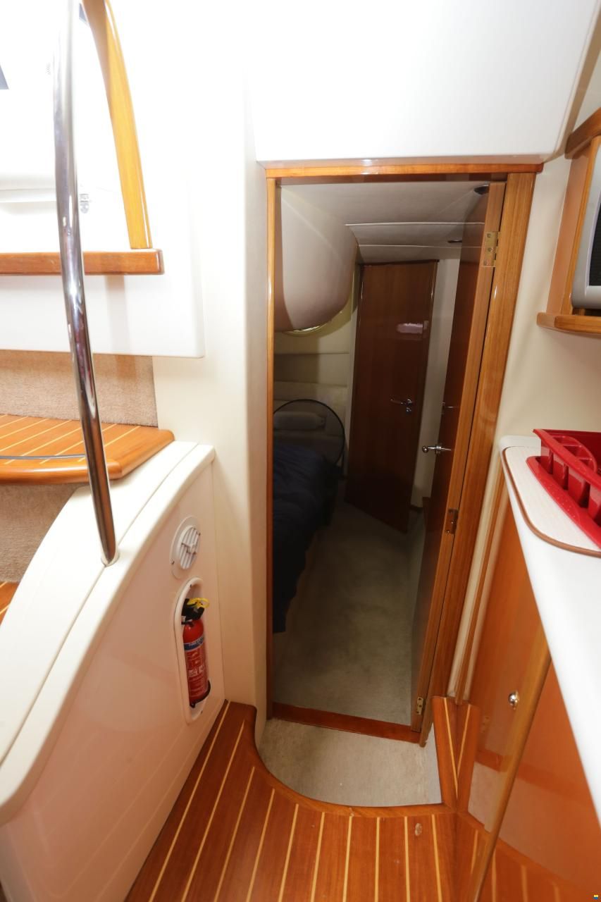 Sealine S43 Sports Cruiser