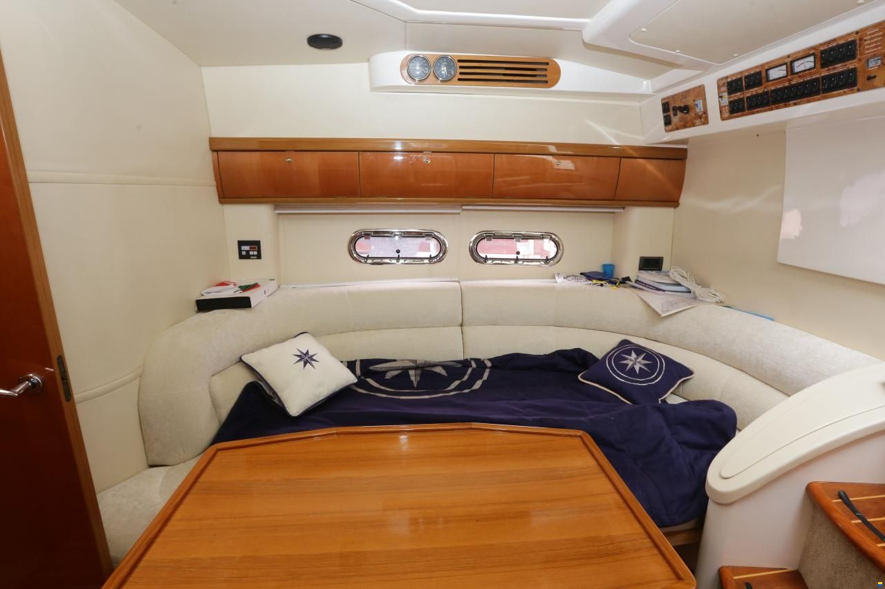 Sealine S43 Sports Cruiser