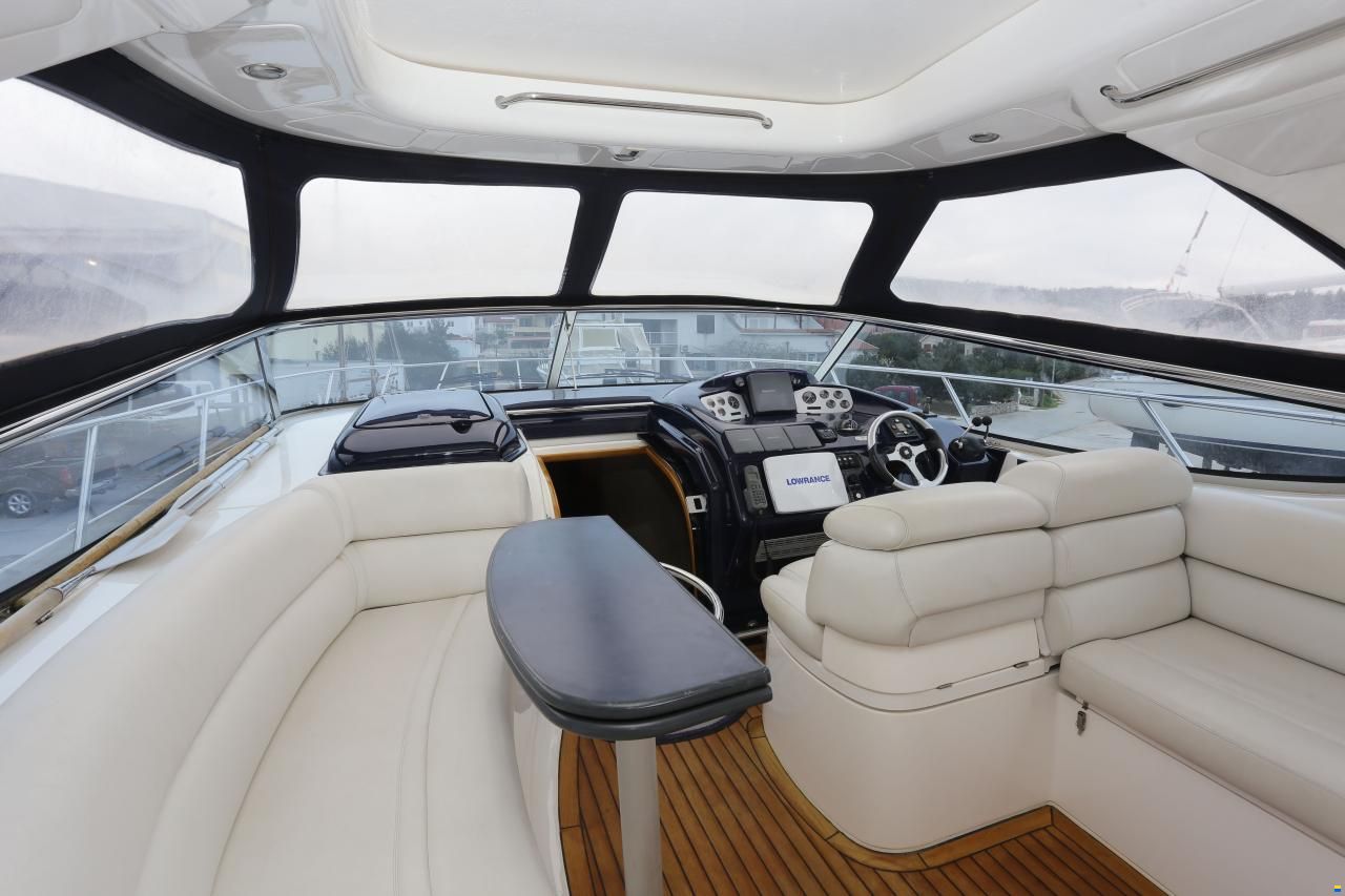 Sealine S43 Sports Cruiser