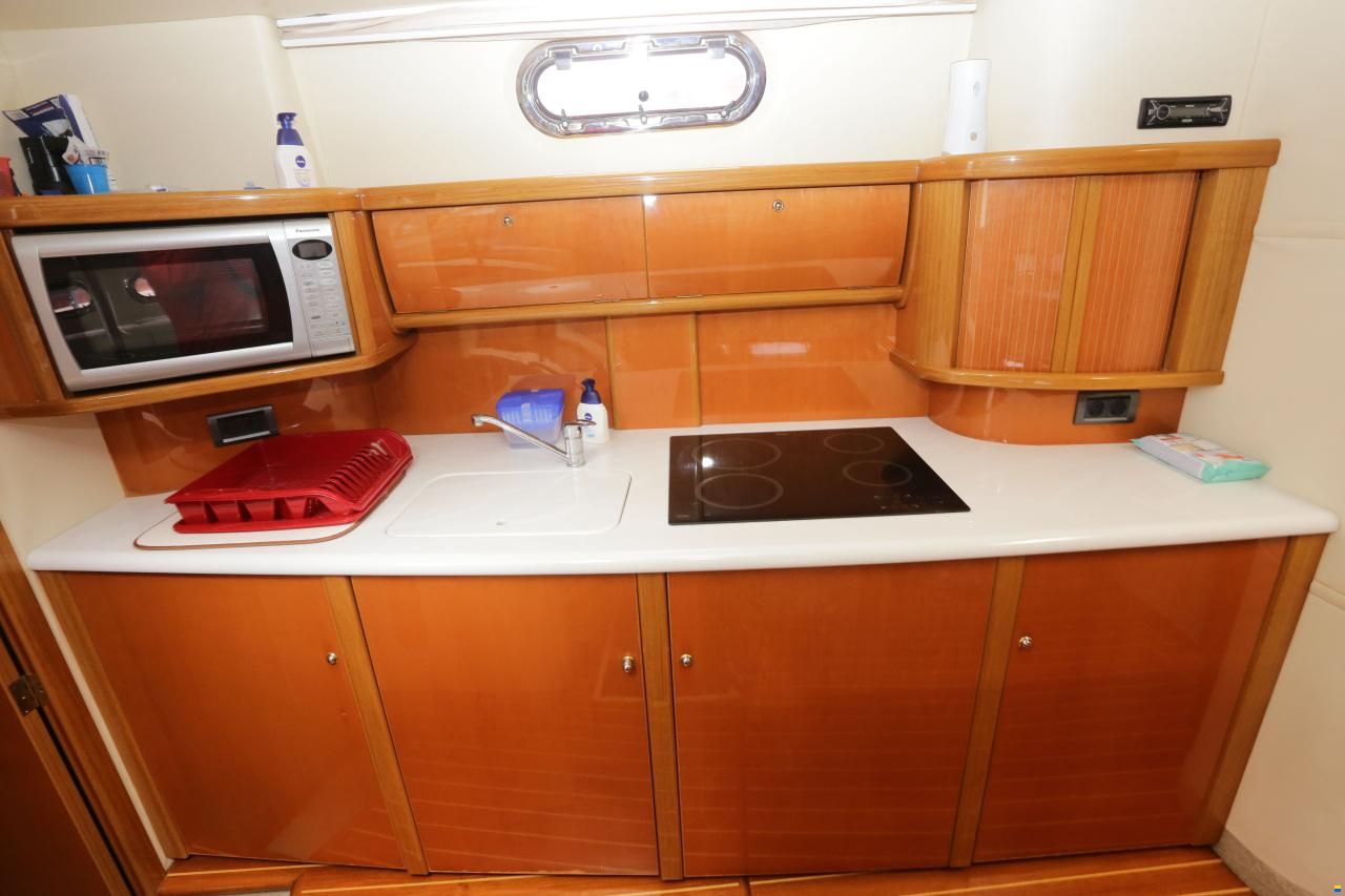 Sealine S43 Sports Cruiser