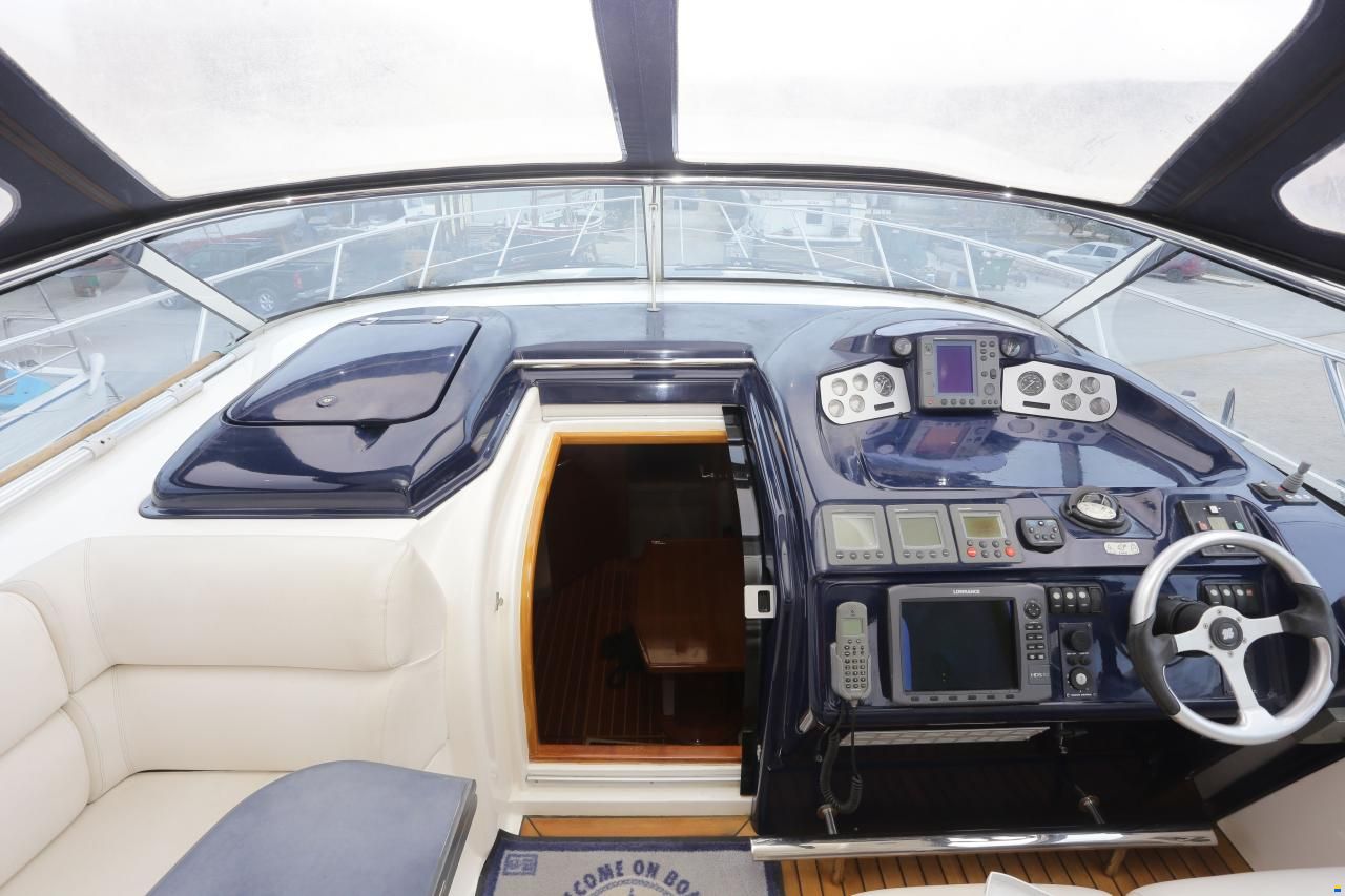 Sealine S43 Sports Cruiser