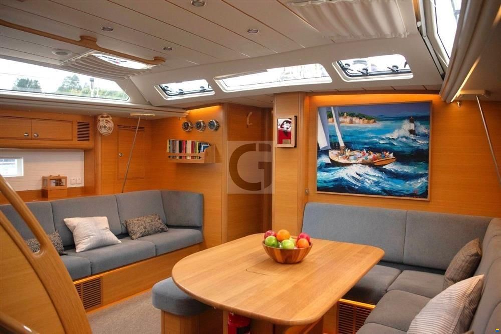 Hallberg-Rassy 57