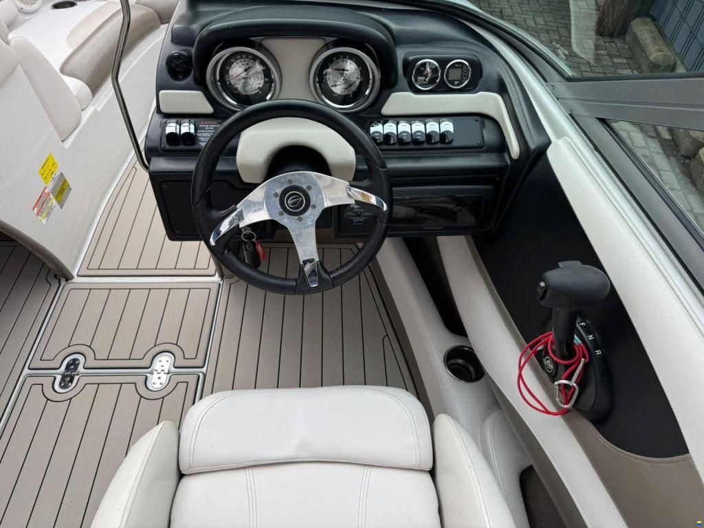 Crownline 215 SS