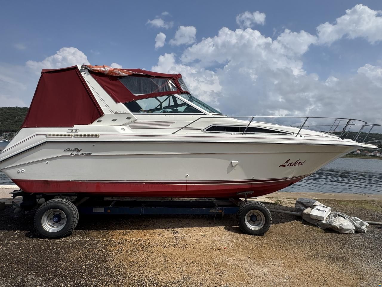 Sea Ray Sundancer 270/290