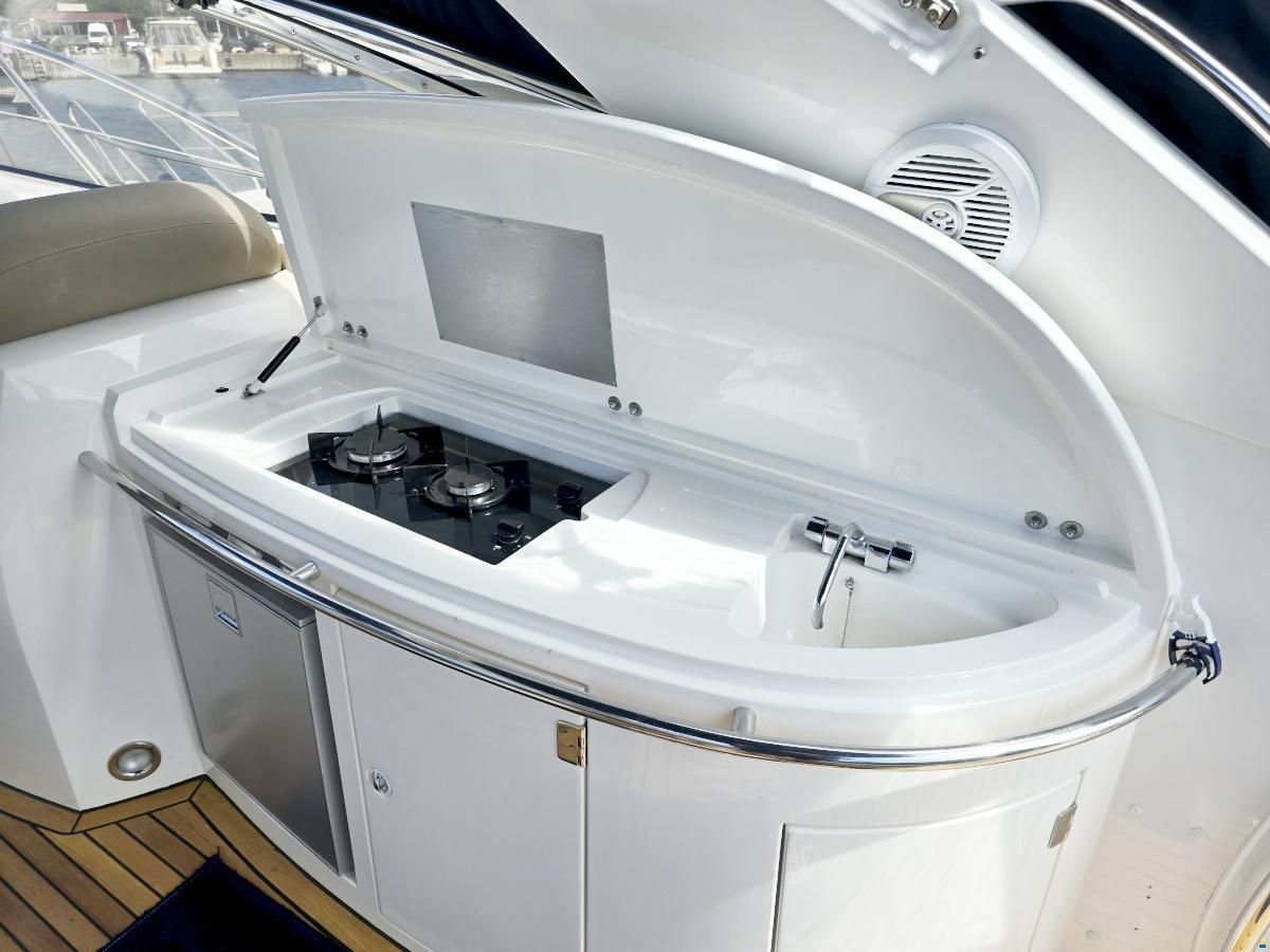 Sunseeker Portofino 46