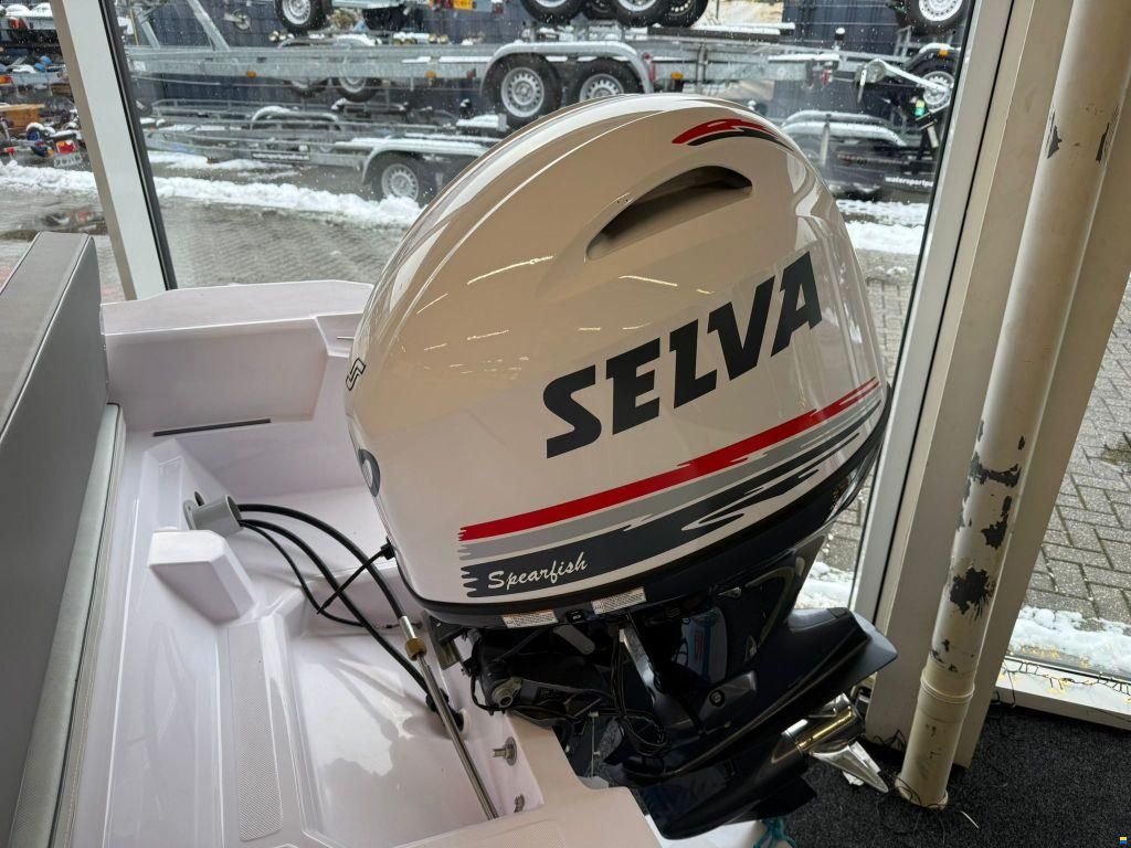 Selva D.570