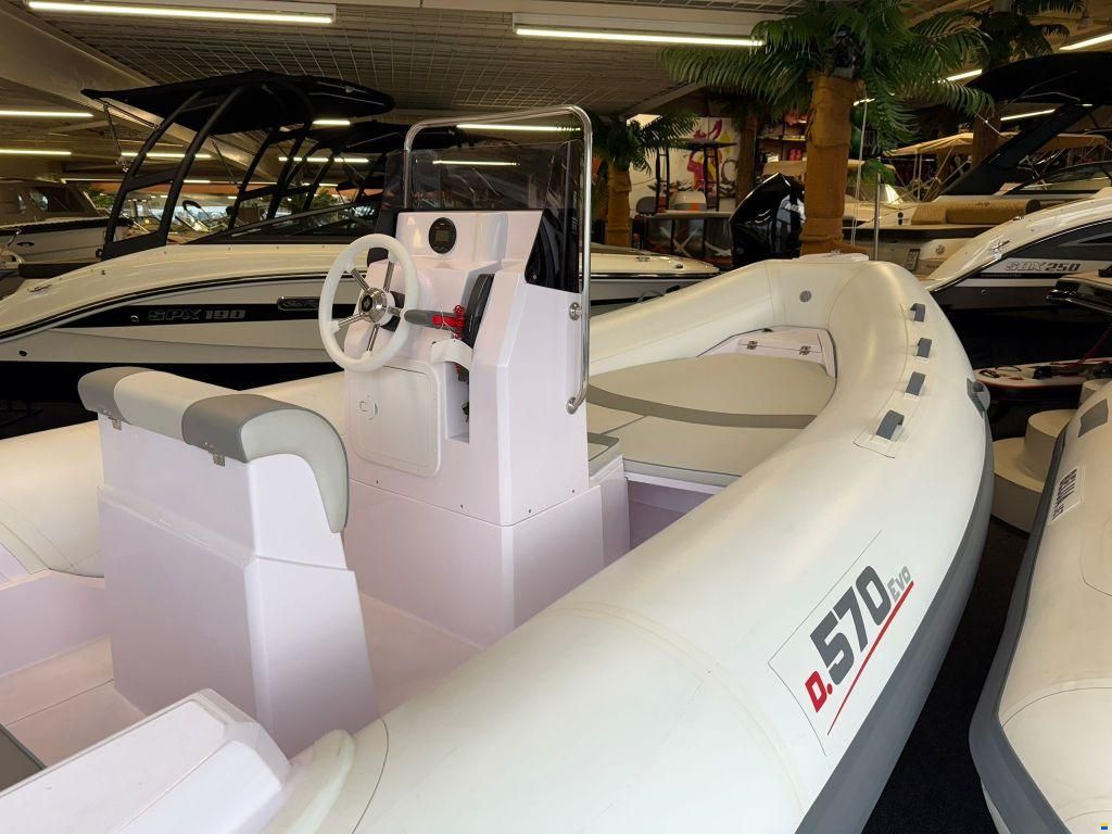 Selva D.570