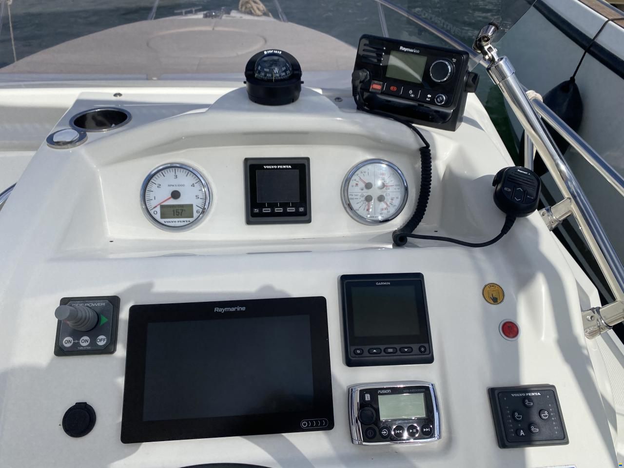 Cranchi Endurance 27