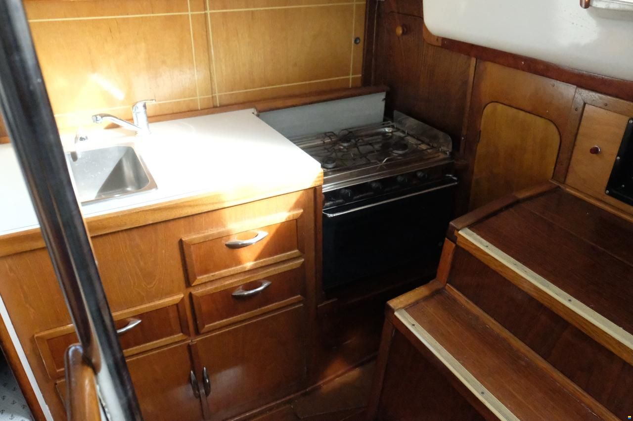 De Visser Raider 35
