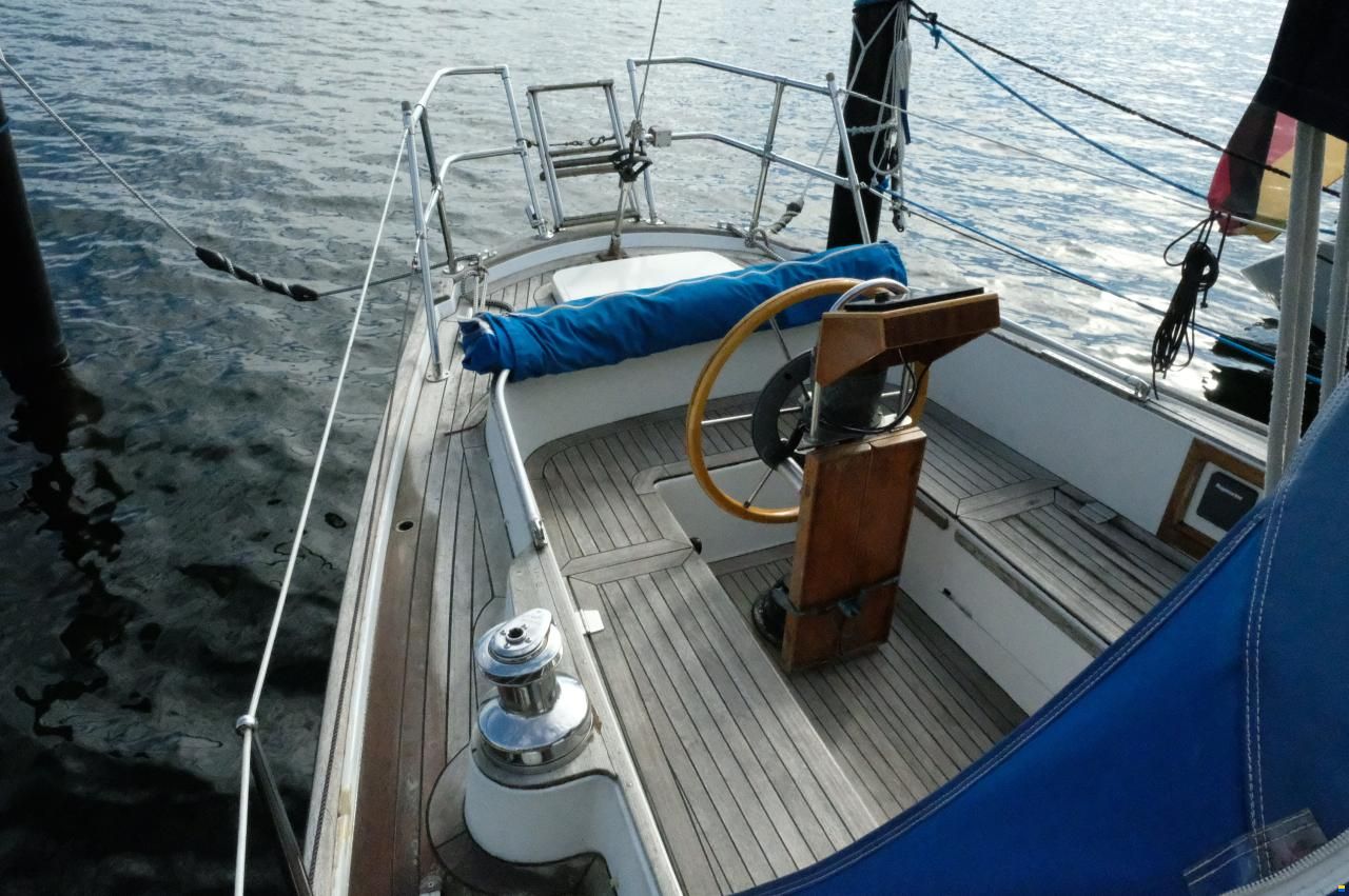 De Visser Raider 35