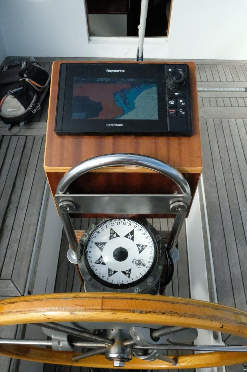 De Visser Raider 35