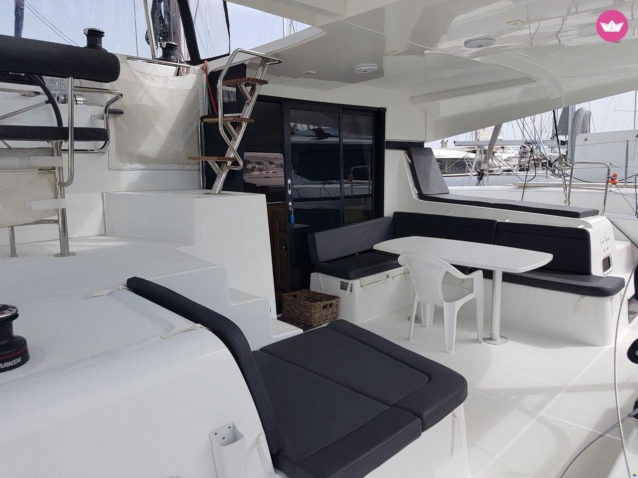 Lagoon 42