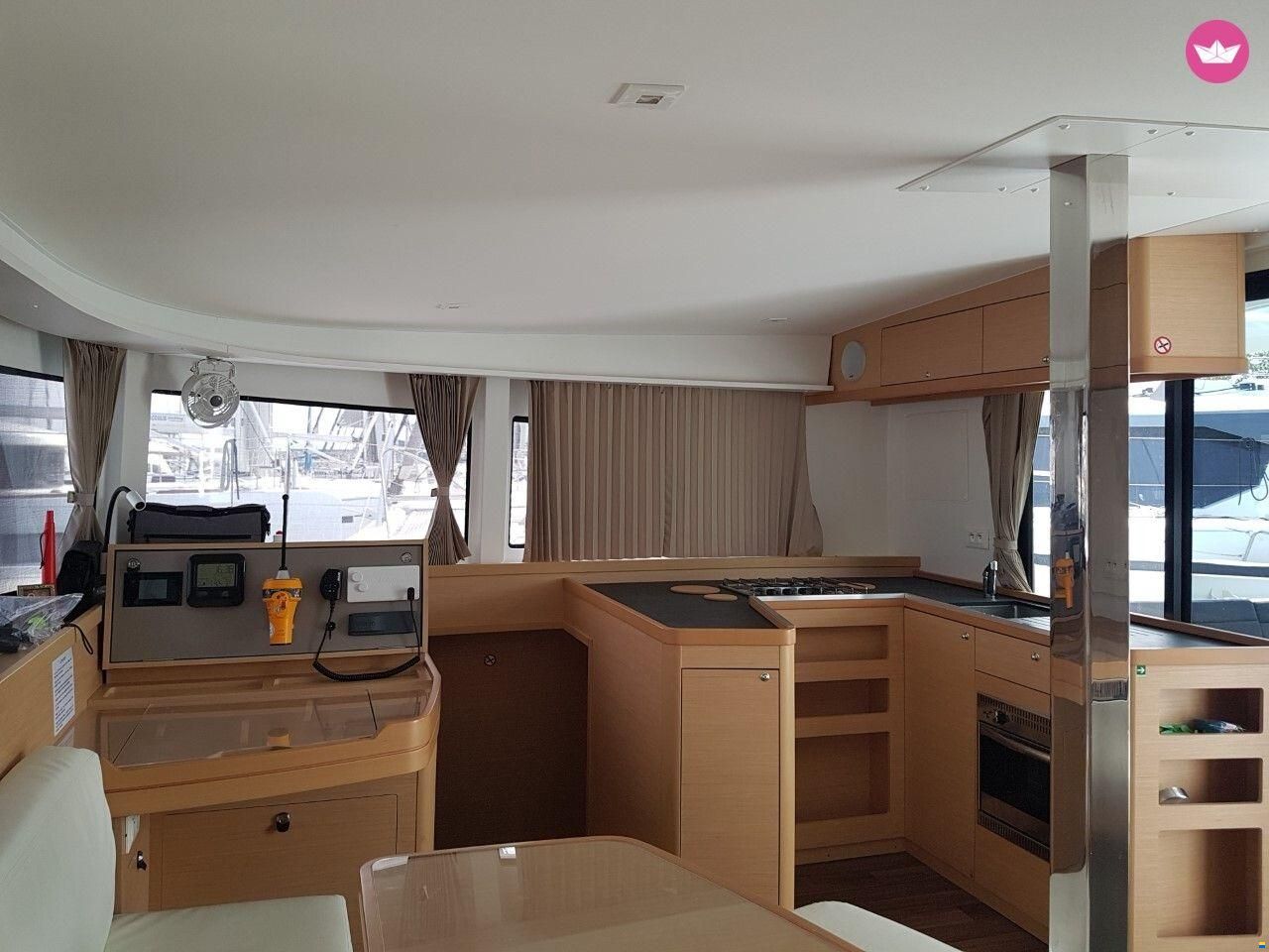 Lagoon 42