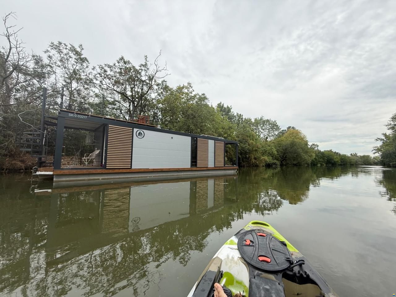 HOUSEBOAT SCHAB 12,1x3m