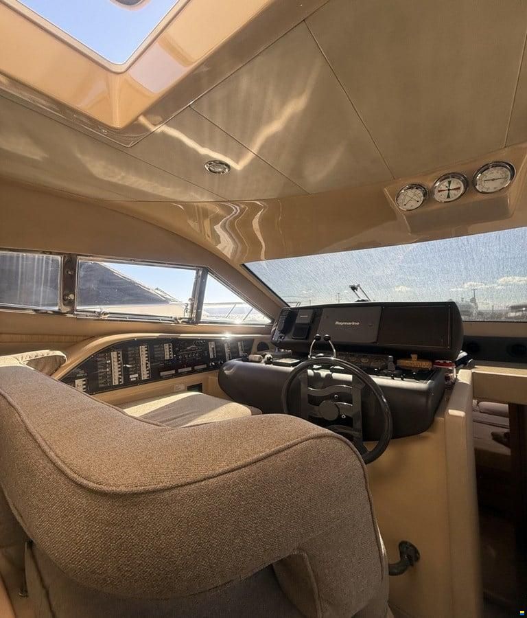Ferretti 460 Fly