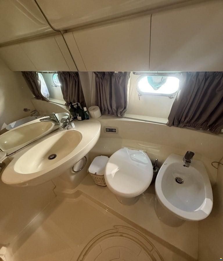 Ferretti 460 Fly