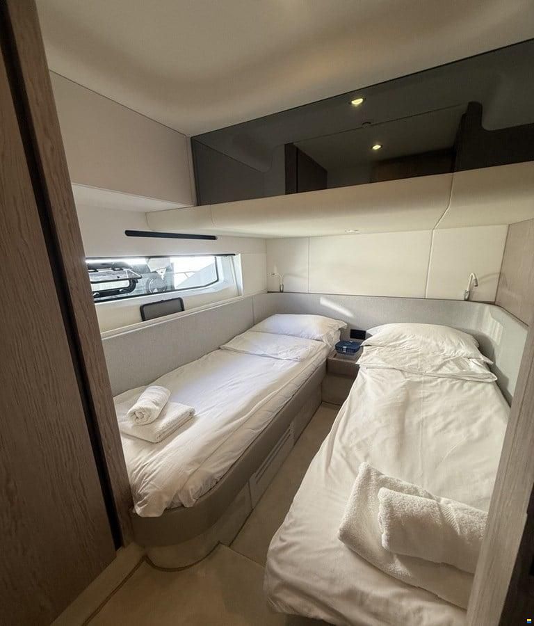 Azimut 53 Fly