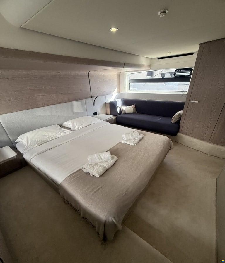 Azimut 53 Fly