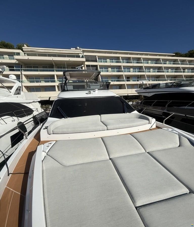 Azimut 53 Fly