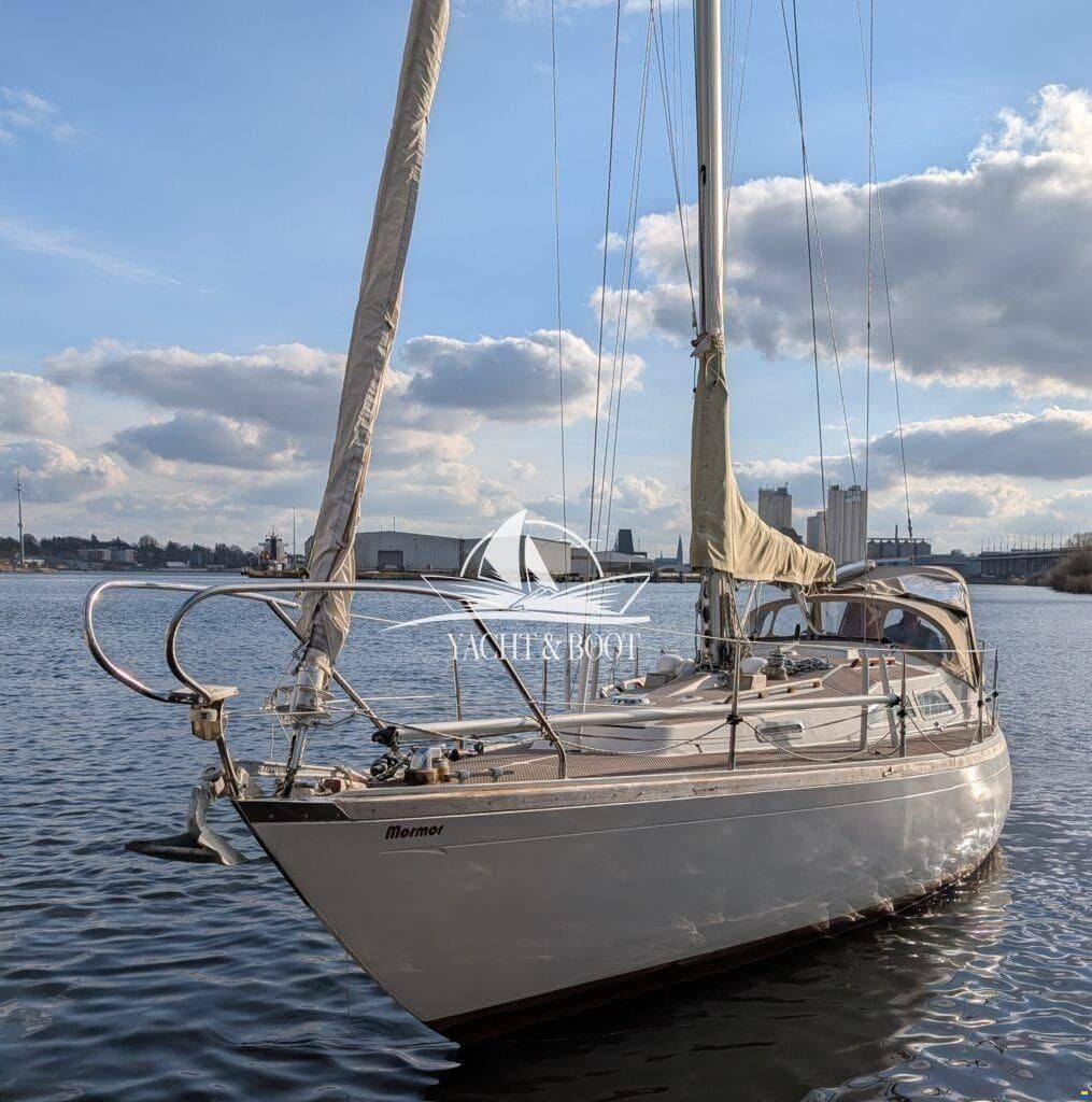 Bianca Commander 31