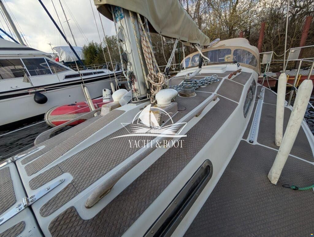 Bianca Commander 31