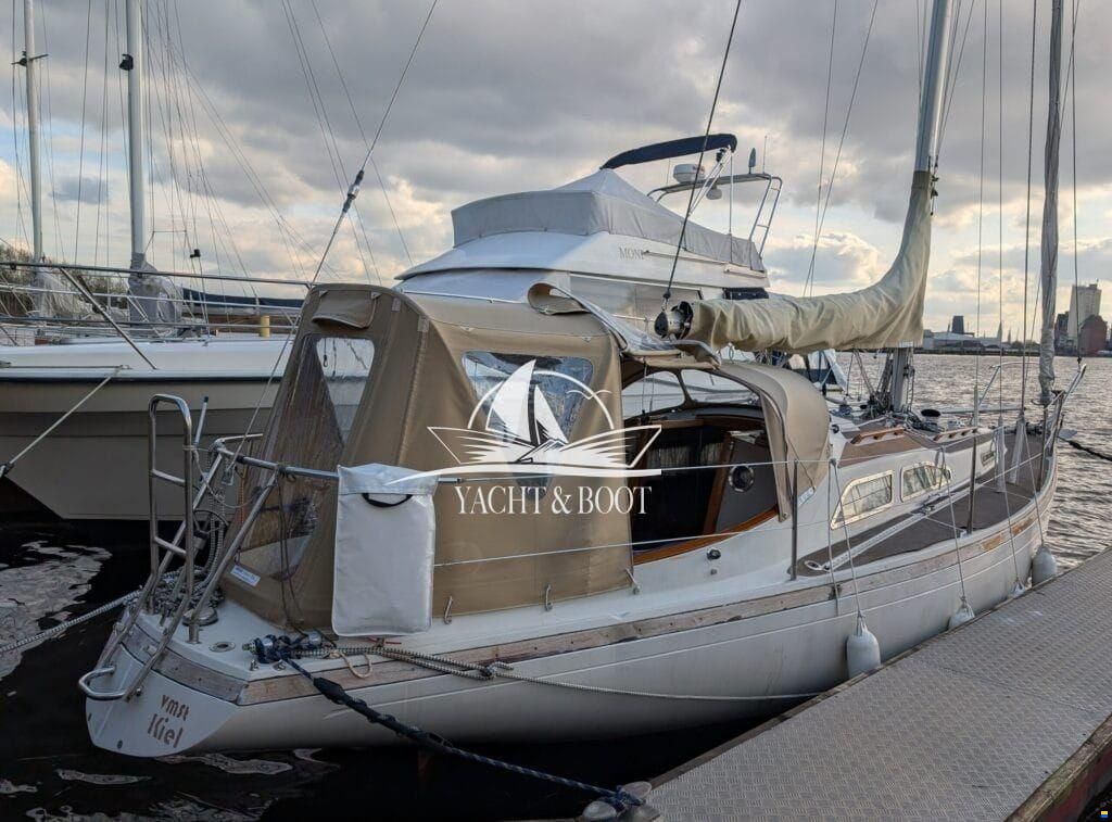 Bianca Commander 31