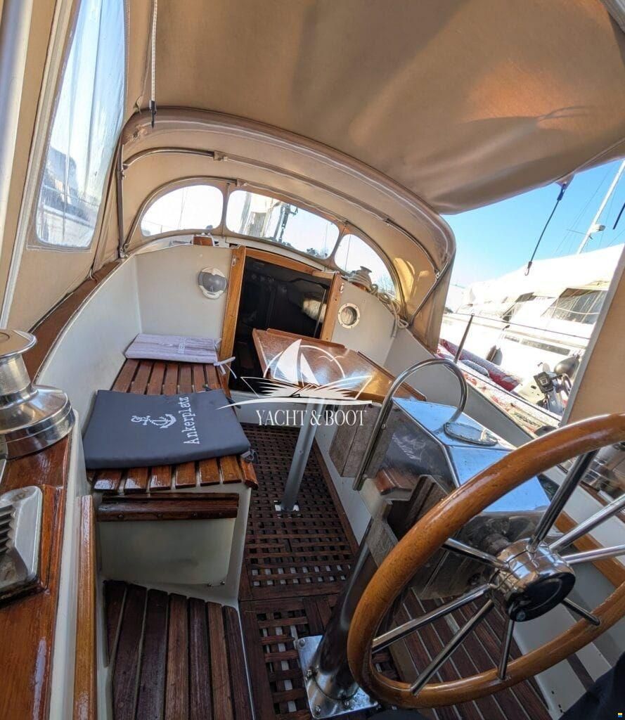 Bianca Commander 31