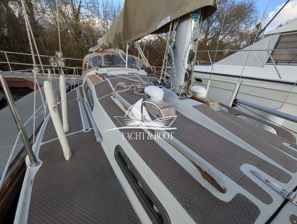 Bianca Commander 31