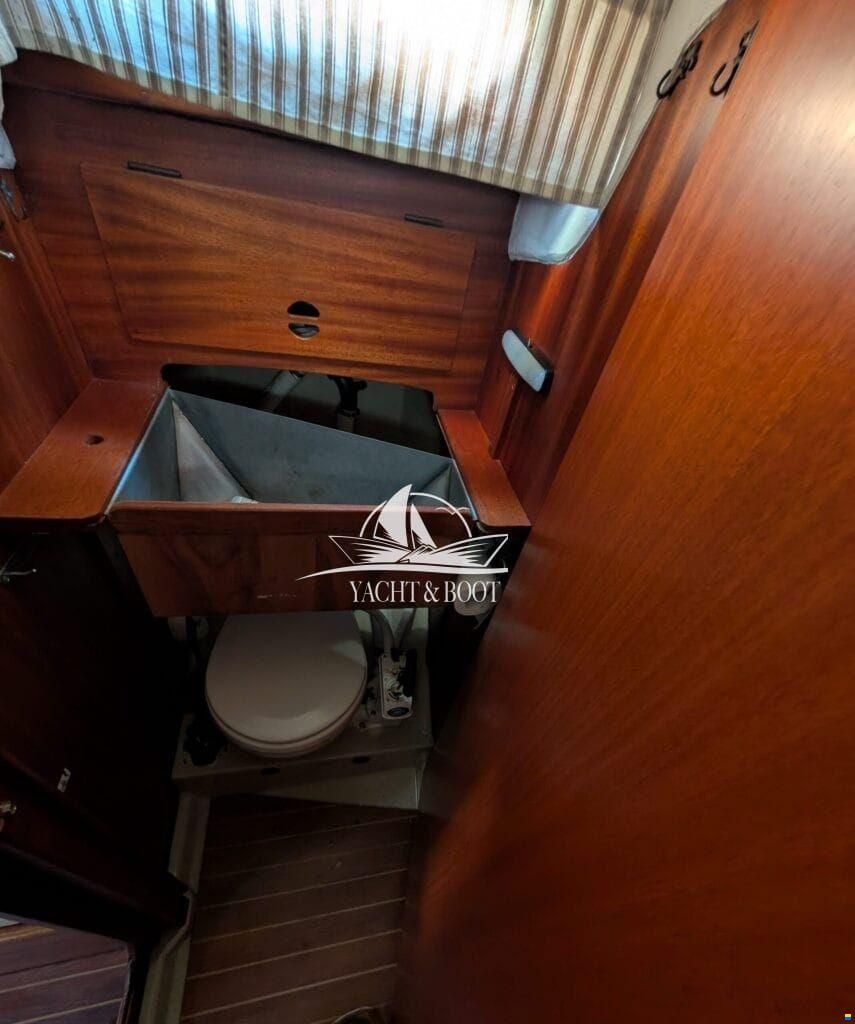 Bianca Commander 31