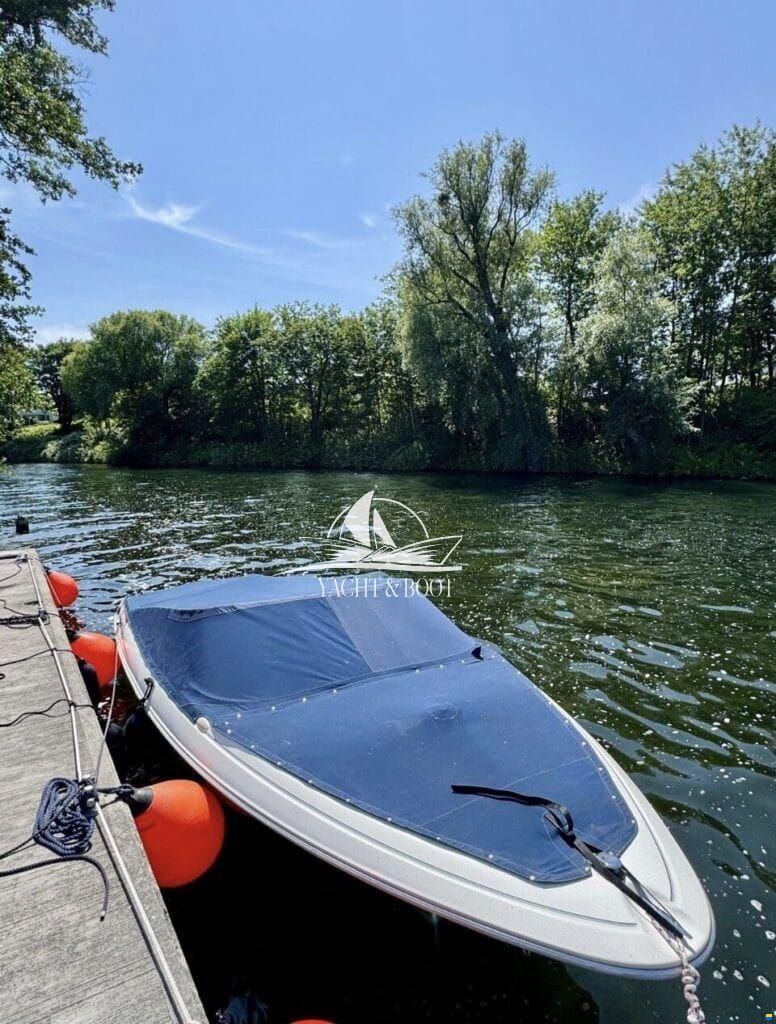 Bayliner 2050 Capri LS