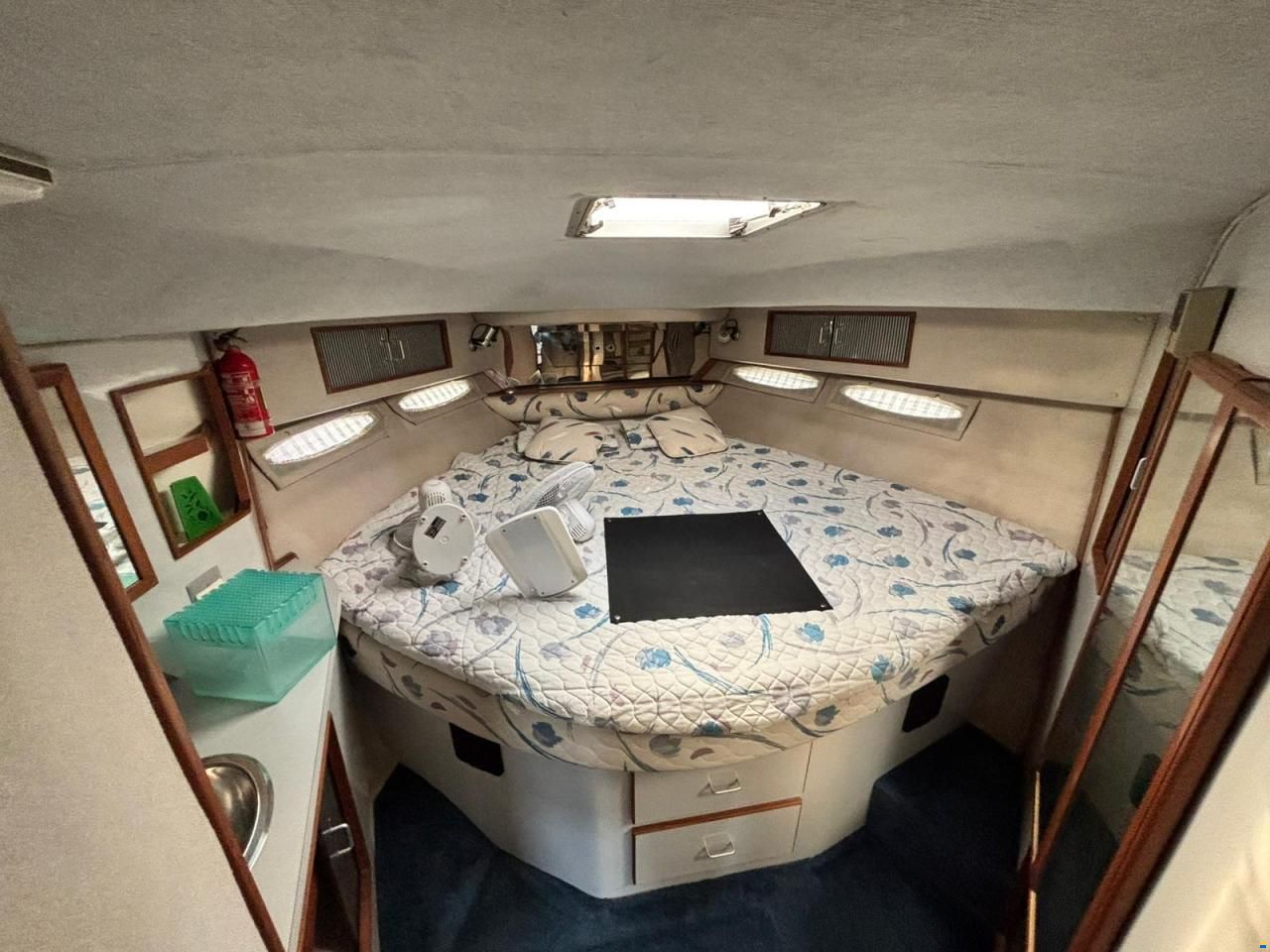 Sea Ray 390 EC