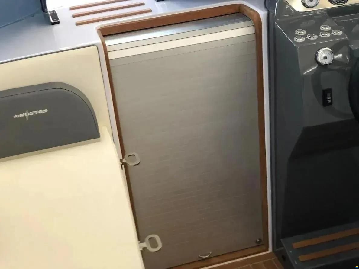 A. Mostes 255 Venere